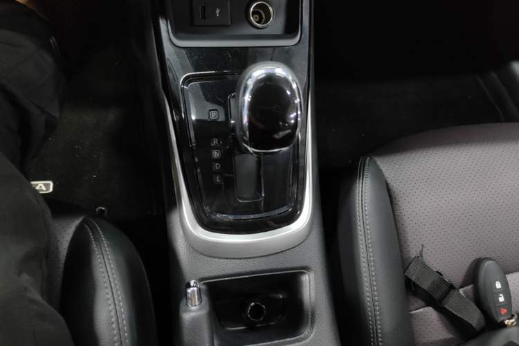 Used Nissan Tiida 2021 1.6L CVT Smart Drive Edition Gear Lever