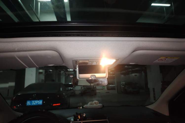 Used Nissan Tiida 2021 1.6L CVT Cool Edition Headliner