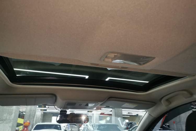 Used Nissan Tiida 2021 1.6L CVT Cool Edition Headliner