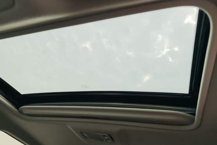 Used Nissan Tiida 2021 1.6L CVT Smart Drive Edition Headliner