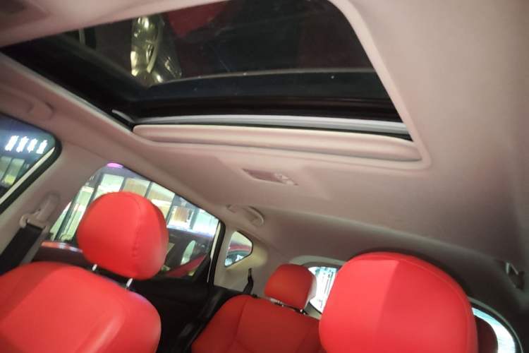 Used Nissan Tiida 2021 1.6L CVT Cool Edition Headliner