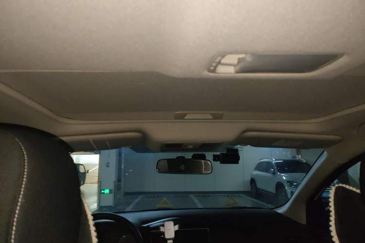 Used Nissan Tiida 2021 1.6L CVT Cool Edition Headliner