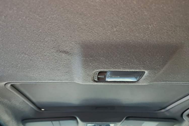 Used Nissan Tiida 2021 1.6L CVT Cool Edition Headliner
