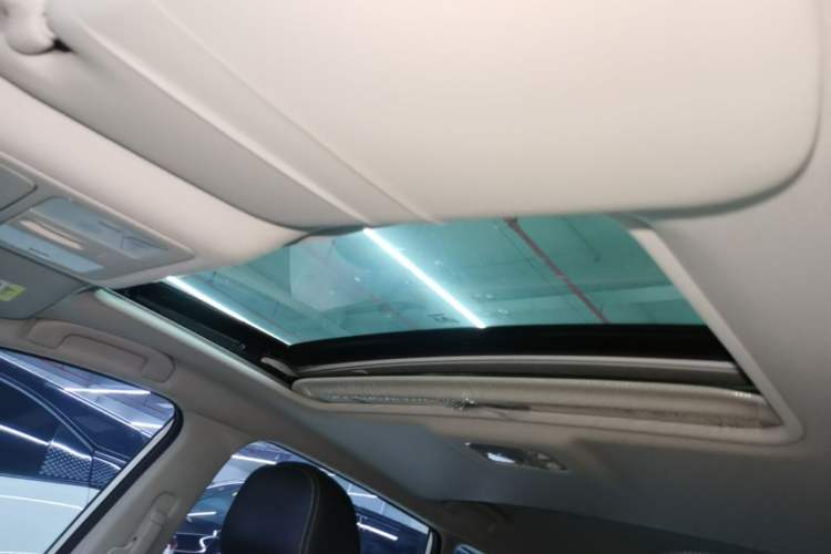 Used Nissan Tiida 2021 1.6L CVT Smart Drive Edition Headliner