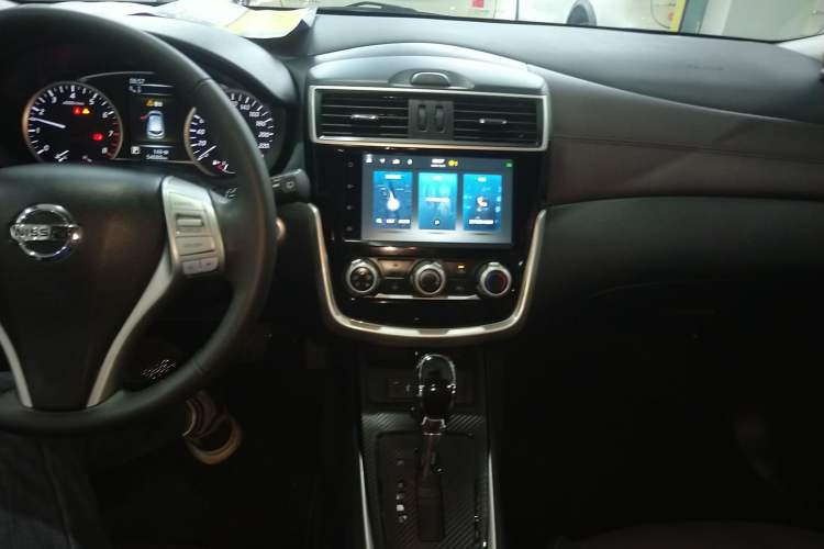 Used Nissan Tiida 2021 1.6L CVT Smart Drive Edition Interior 2