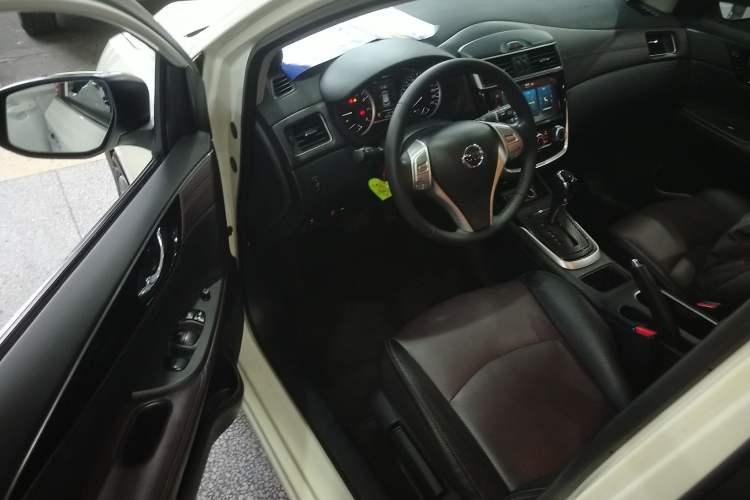 Used Nissan Tiida 2021 1.6L CVT Smart Drive Edition Interior 3