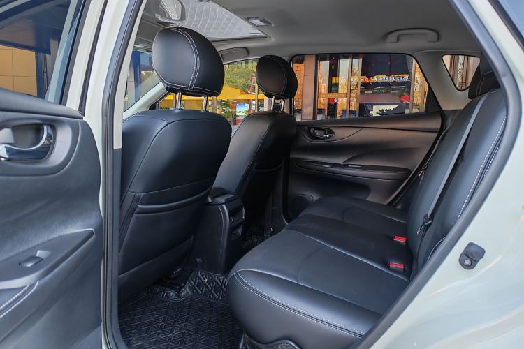 Used Nissan Tiida 2021 1.6L CVT Smart Drive Edition Interior 5