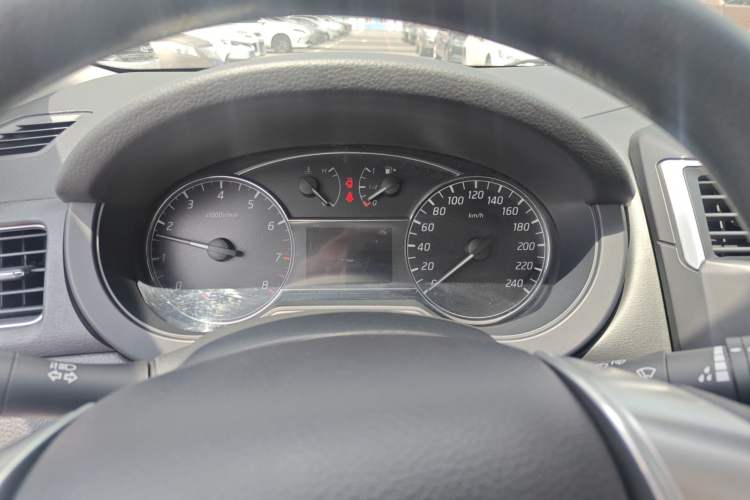 Used Nissan Tiida 2021 1.6L CVT Smart Drive Edition Interior 5