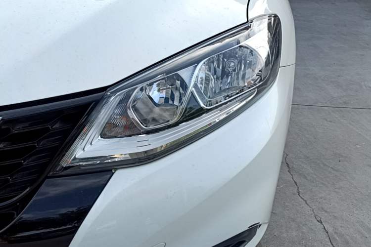 Used Nissan Tiida 2021 1.6L CVT Cool Edition Left Front Headlight