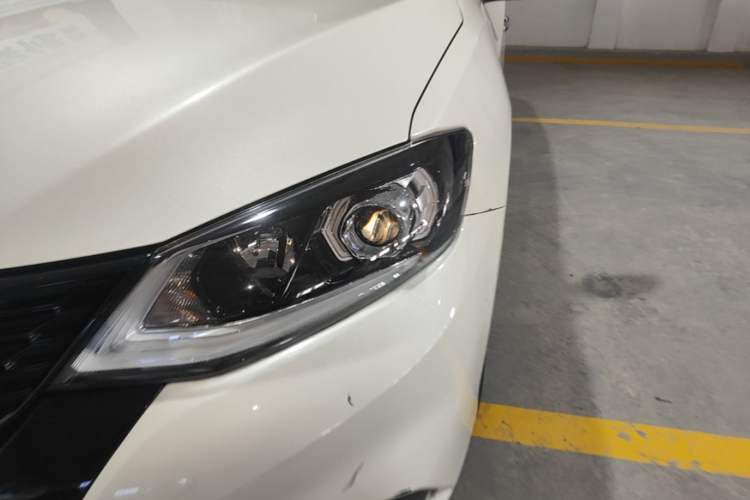 Used Nissan Tiida 2021 1.6L CVT Smart Drive Edition Left Front Headlight
