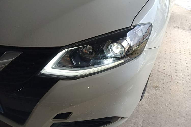 Used Nissan Tiida 2021 1.6L CVT Smart Drive Edition Left Front Headlight