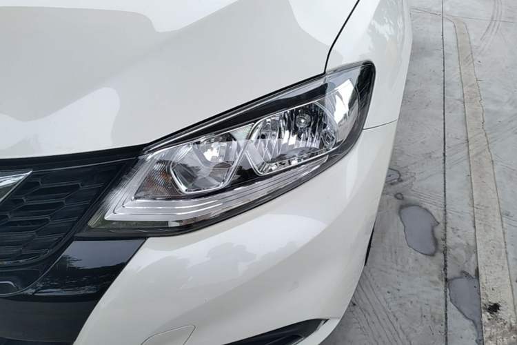 Used Nissan Tiida 2021 1.6L CVT Cool Edition Left Front Headlight