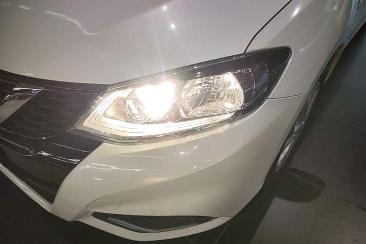 Used Nissan Tiida 2021 1.6L CVT Cool Edition Left Front Headlight