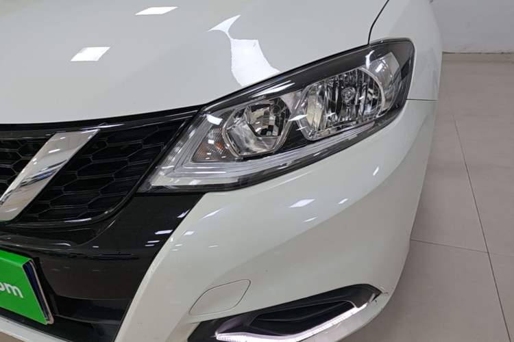 Used Nissan Tiida 2021 1.6L CVT Cool Edition Left Front Headlight