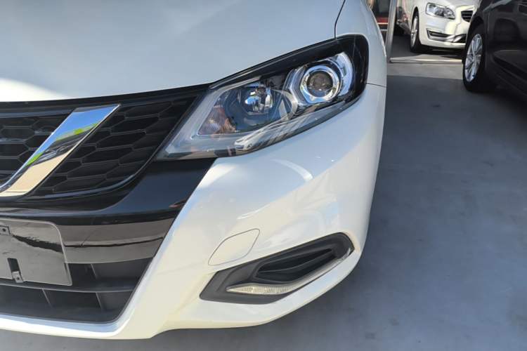 Used Nissan Tiida 2021 1.6L CVT Smart Drive Edition Left Front Headlight