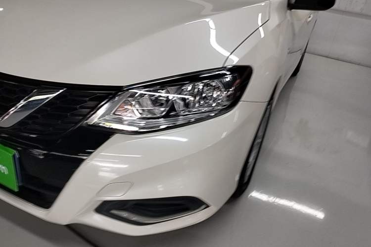 Used Nissan Tiida 2021 1.6L CVT Cool Edition Left Front Headlight