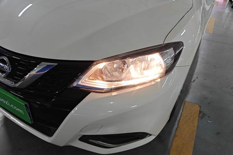 Used Nissan Tiida 2021 1.6L CVT Cool Edition Left Front Headlight
