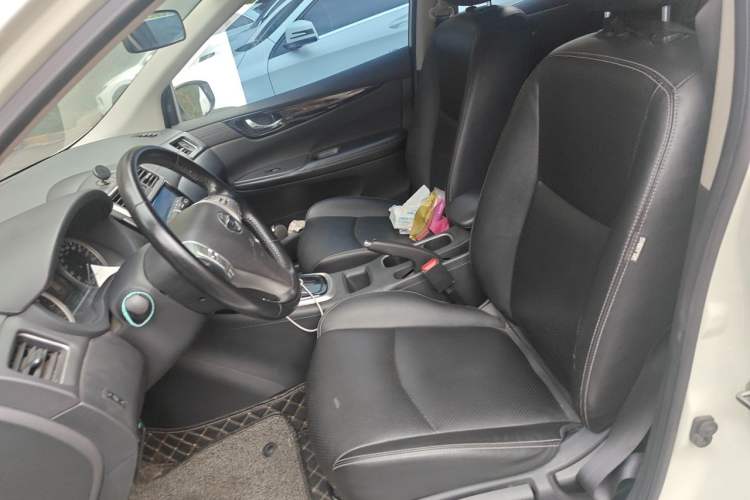 Used Nissan Tiida 2021 1.6L CVT Smart Drive Edition Left Front Seat