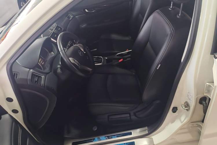 Used Nissan Tiida 2021 1.6L CVT Smart Drive Edition Left Front Seat