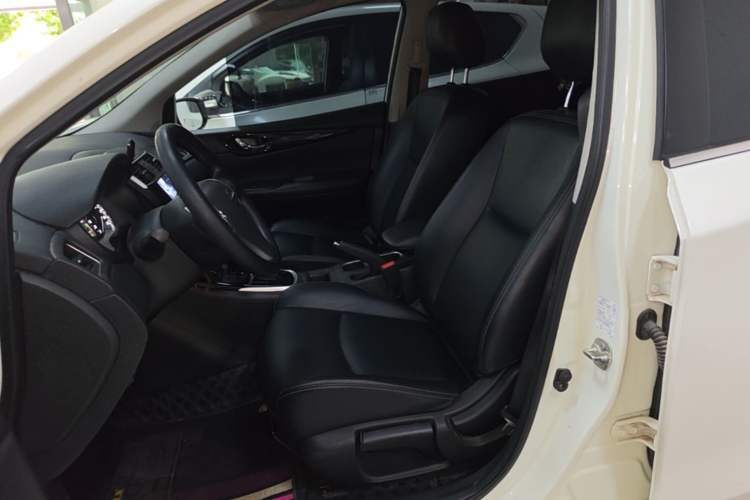 Used Nissan Tiida 2021 1.6L CVT Cool Edition Left Front Seat