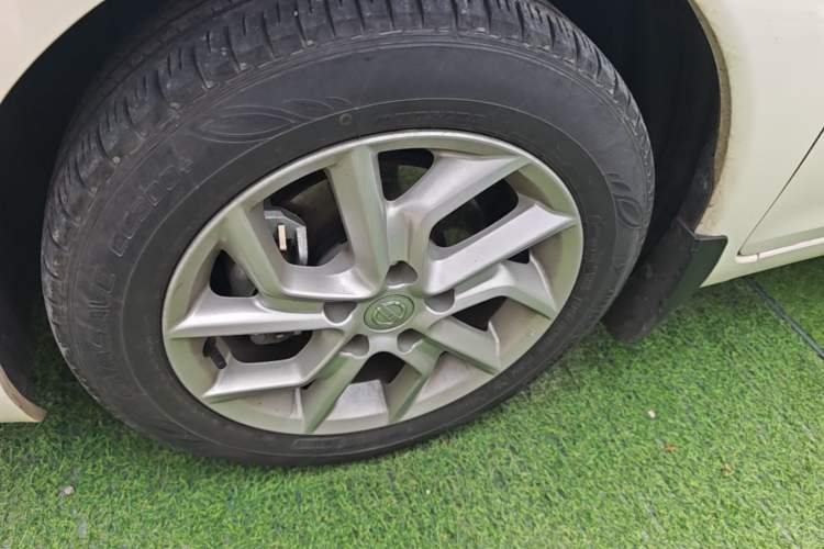Used Nissan Tiida 2021 1.6L CVT Smart Drive Edition Left Front Wheel Hub