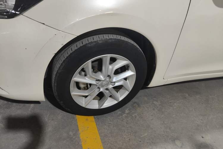 Used Nissan Tiida 2021 1.6L CVT Smart Drive Edition Left Front Wheel Hub