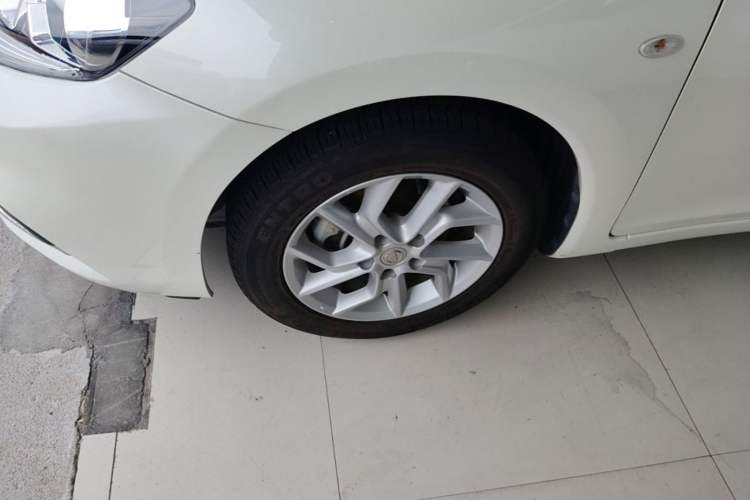 Used Nissan Tiida 2021 1.6L CVT Cool Edition Left Front Wheel Hub