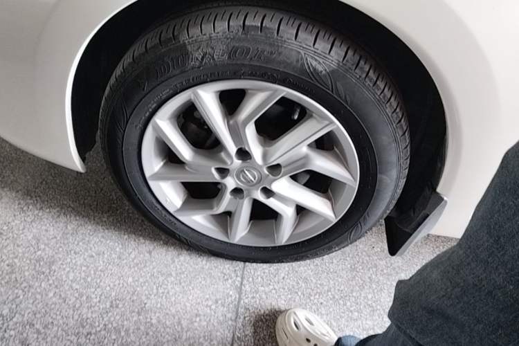 Used Nissan Tiida 2021 1.6L CVT Smart Drive Edition Left Front Wheel Hub