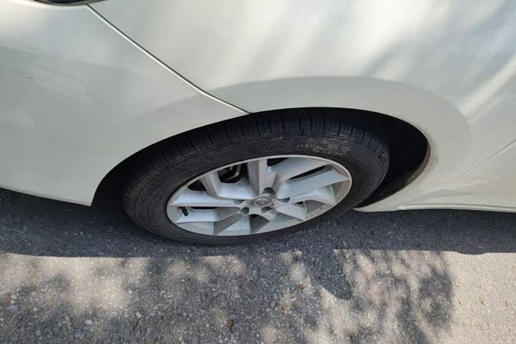 Used Nissan Tiida 2021 1.6L CVT Smart Drive Edition Left Front Wheel Hub