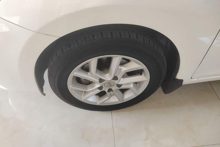 Used Nissan Tiida 2021 1.6L CVT Smart Drive Edition Left Front Wheel Hub