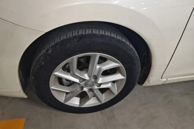 Used Nissan Tiida 2021 1.6L CVT Smart Drive Edition Left Front Wheel Hub