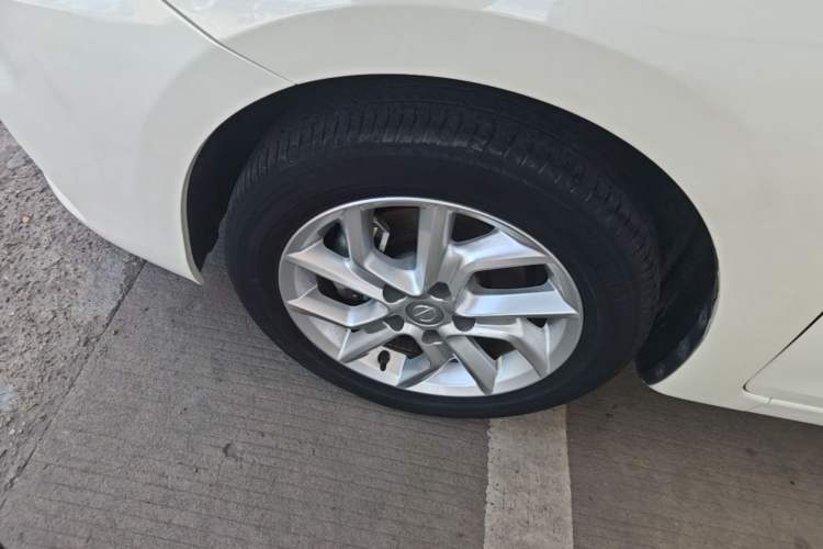 Used Nissan Tiida 2021 1.6L CVT Cool Edition Left Front Wheel Hub