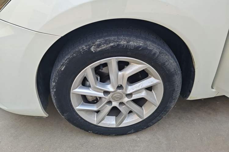 Used Nissan Tiida 2021 1.6L CVT Smart Drive Edition Left Front Wheel Hub