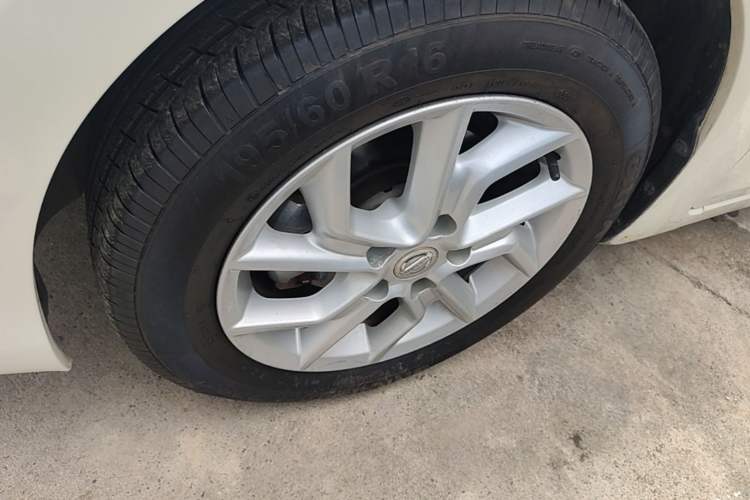 Used Nissan Tiida 2021 1.6L CVT Smart Drive Edition Left Front Wheel Hub