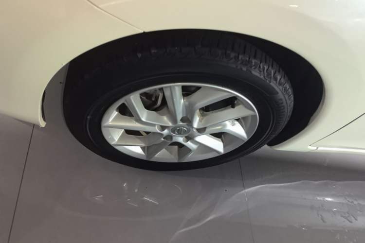Used Nissan Tiida 2021 1.6L CVT Smart Drive Edition Left Front Wheel Hub