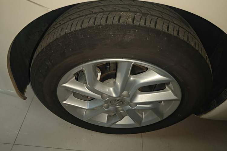Used Nissan Tiida 2021 1.6L CVT Smart Drive Edition Left Front Wheel Hub