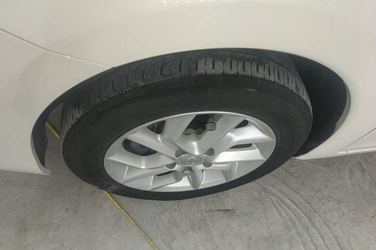 Used Nissan Tiida 2021 1.6L CVT Smart Drive Edition Left Front Wheel Hub