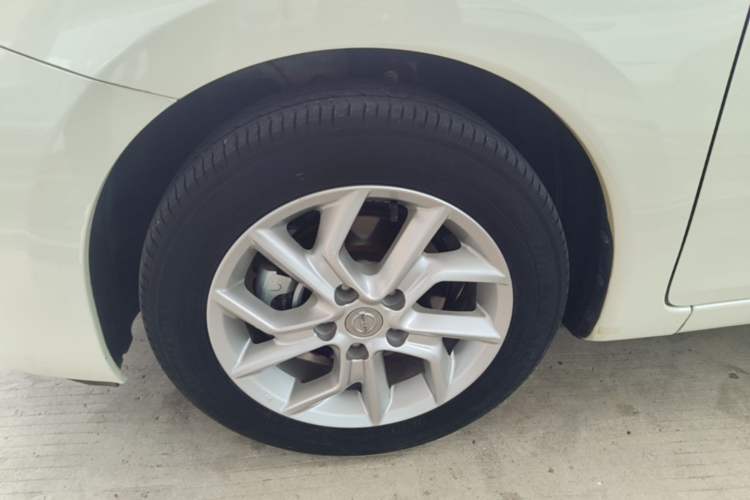 Used Nissan Tiida 2021 1.6L CVT Smart Drive Edition Left Front Wheel Hub
