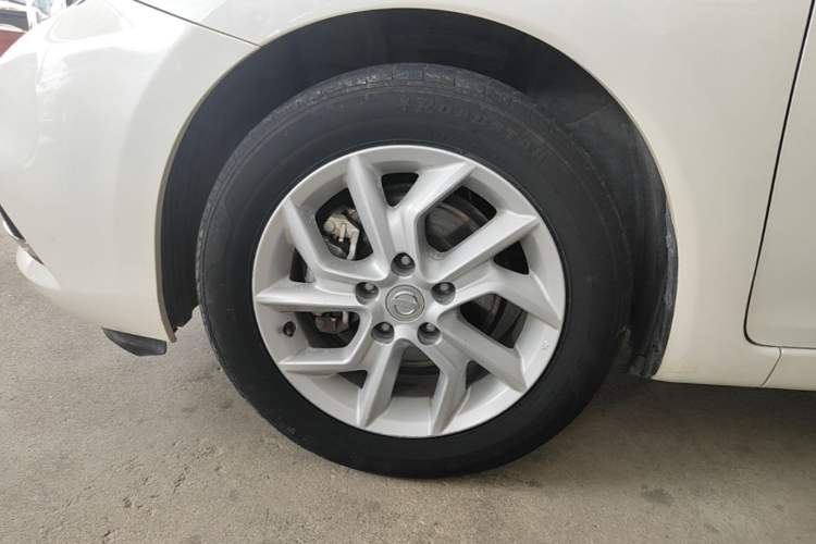 Used Nissan Tiida 2021 1.6L CVT Cool Edition Left Front Wheel Hub