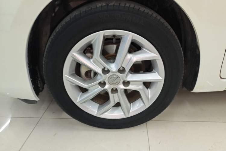 Used Nissan Tiida 2021 1.6L CVT Smart Drive Edition Left Front Wheel Hub
