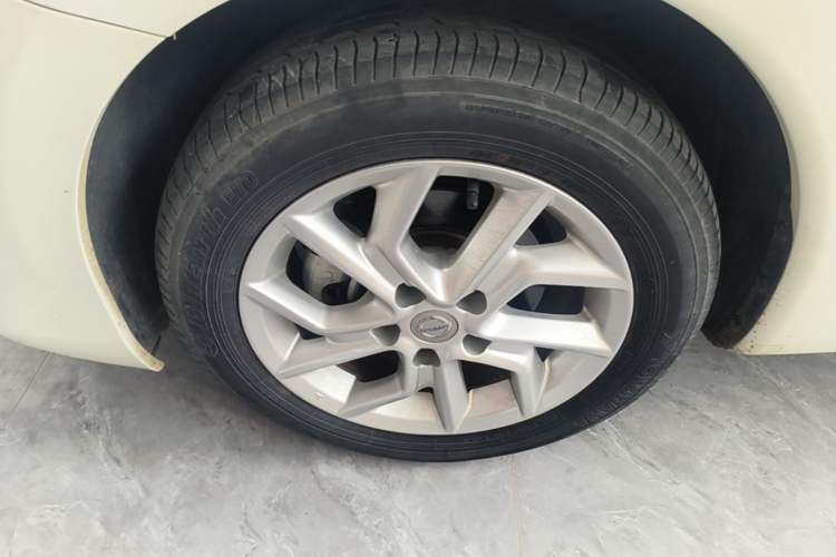 Used Nissan Tiida 2021 1.6L CVT Cool Edition Left Front Wheel Hub