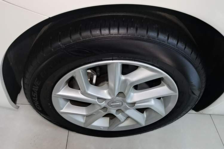 Used Nissan Tiida 2021 1.6L CVT Smart Drive Edition Left Front Wheel Hub