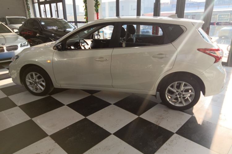 Used Nissan Tiida 2021 1.6L CVT Cool Edition Left Side