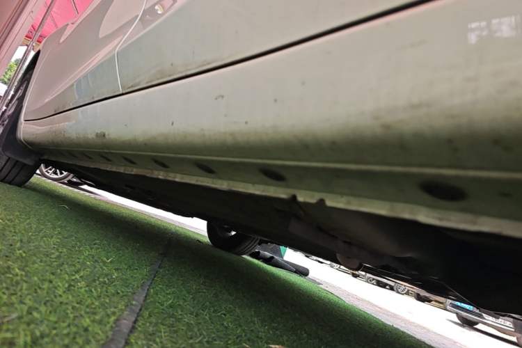Used Nissan Tiida 2021 1.6L CVT Smart Drive Edition Left Side Sill