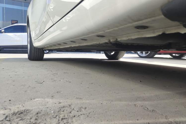 Used Nissan Tiida 2021 1.6L CVT Smart Drive Edition Left Side Sill