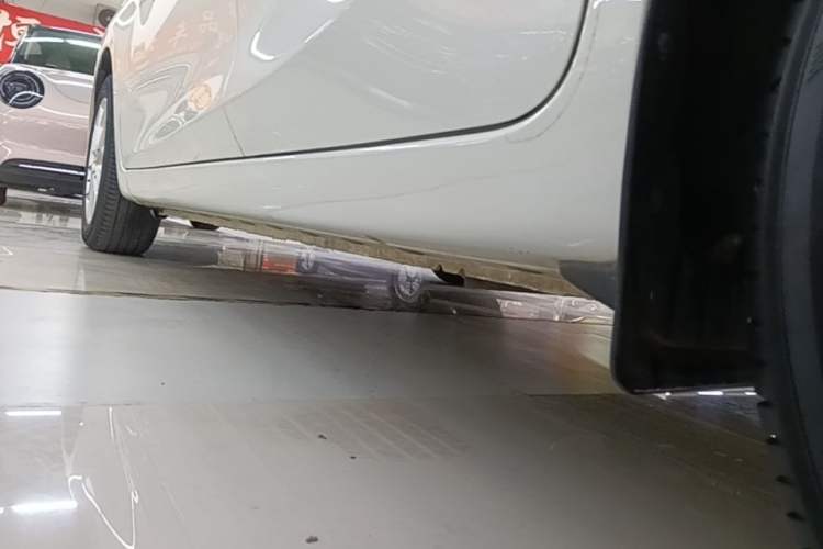 Used Nissan Tiida 2021 1.6L CVT Smart Drive Edition Left Side Sill