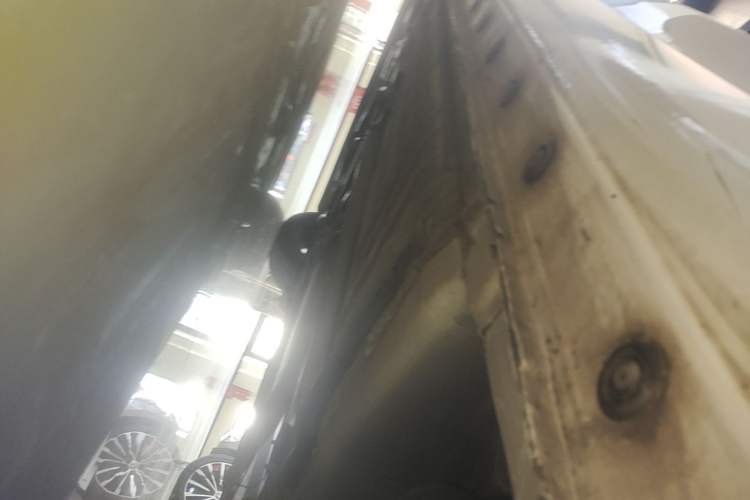 Used Nissan Tiida 2021 1.6L CVT Smart Drive Edition Left Side Sill