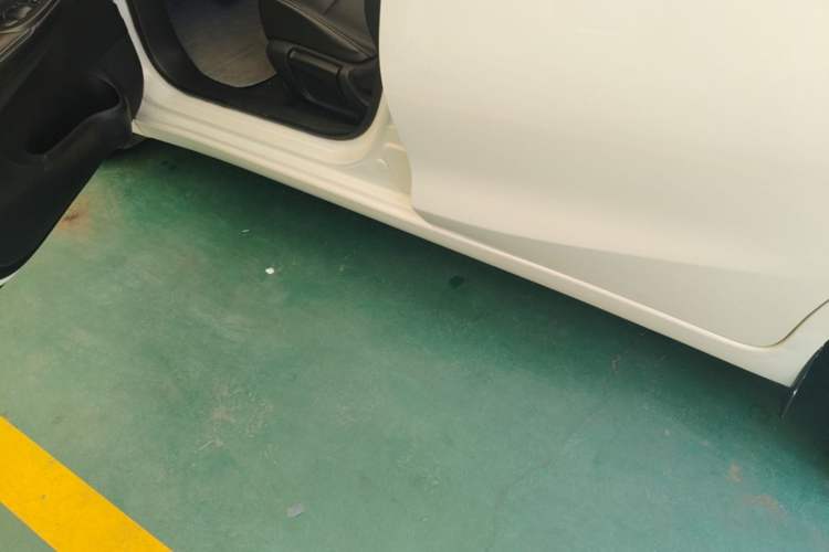 Used Nissan Tiida 2021 1.6L CVT Smart Drive Edition Left Side Sill