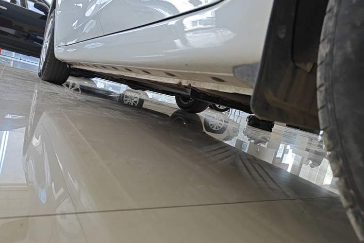 Used Nissan Tiida 2021 1.6L CVT Smart Drive Edition Left Side Sill