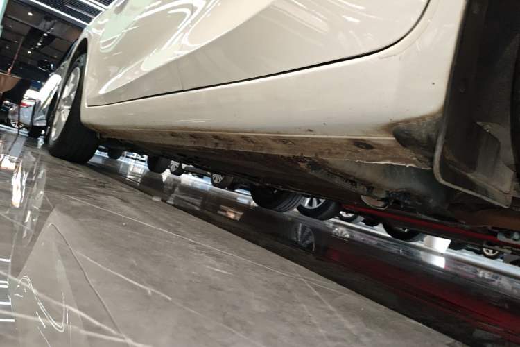 Used Nissan Tiida 2021 1.6L CVT Smart Drive Edition Left Side Sill